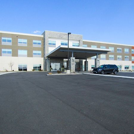 Holiday Inn Express & Suites Coldwater By Ihg Buitenkant foto