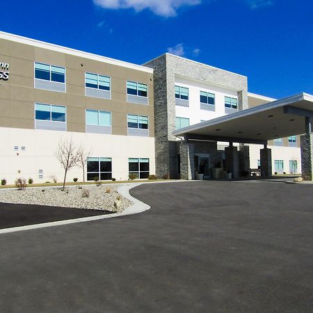 Holiday Inn Express & Suites Coldwater By Ihg Buitenkant foto