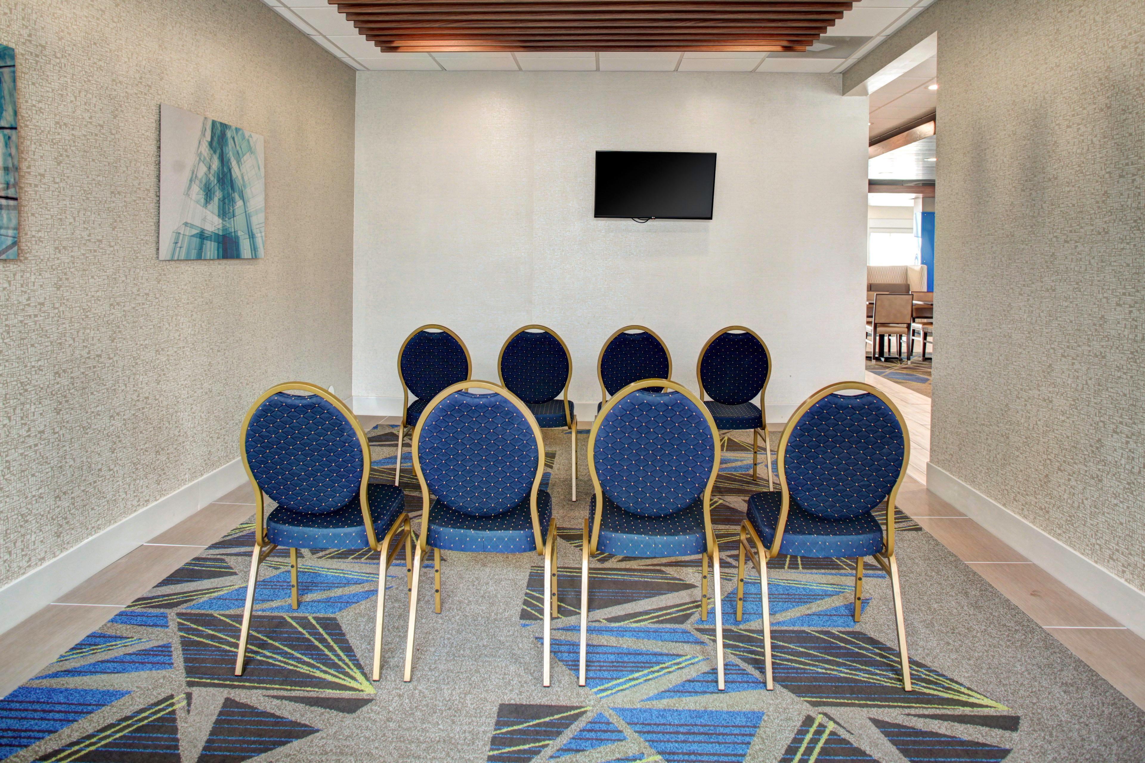 Holiday Inn Express & Suites Coldwater By Ihg Buitenkant foto