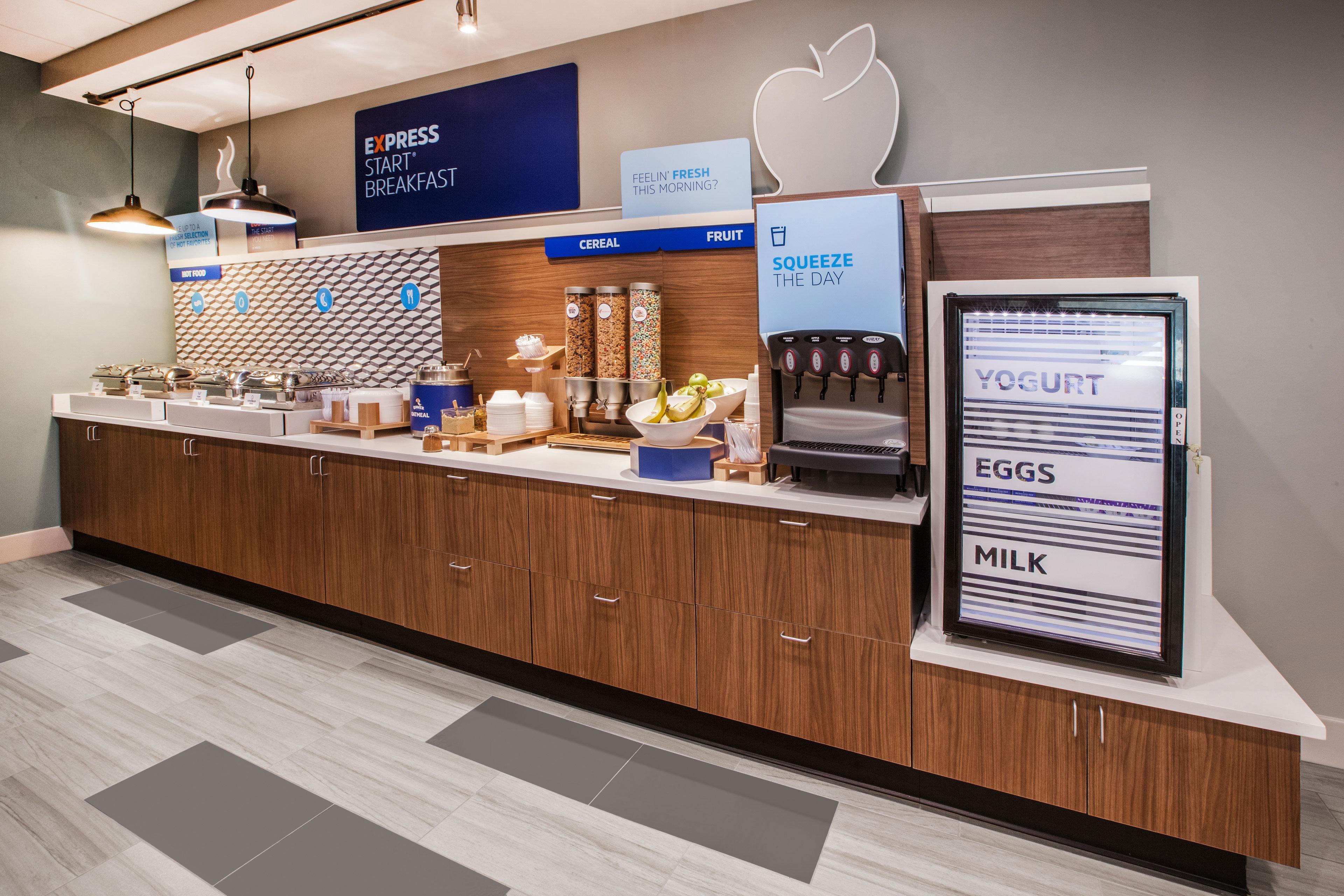 Holiday Inn Express & Suites Coldwater By Ihg Buitenkant foto