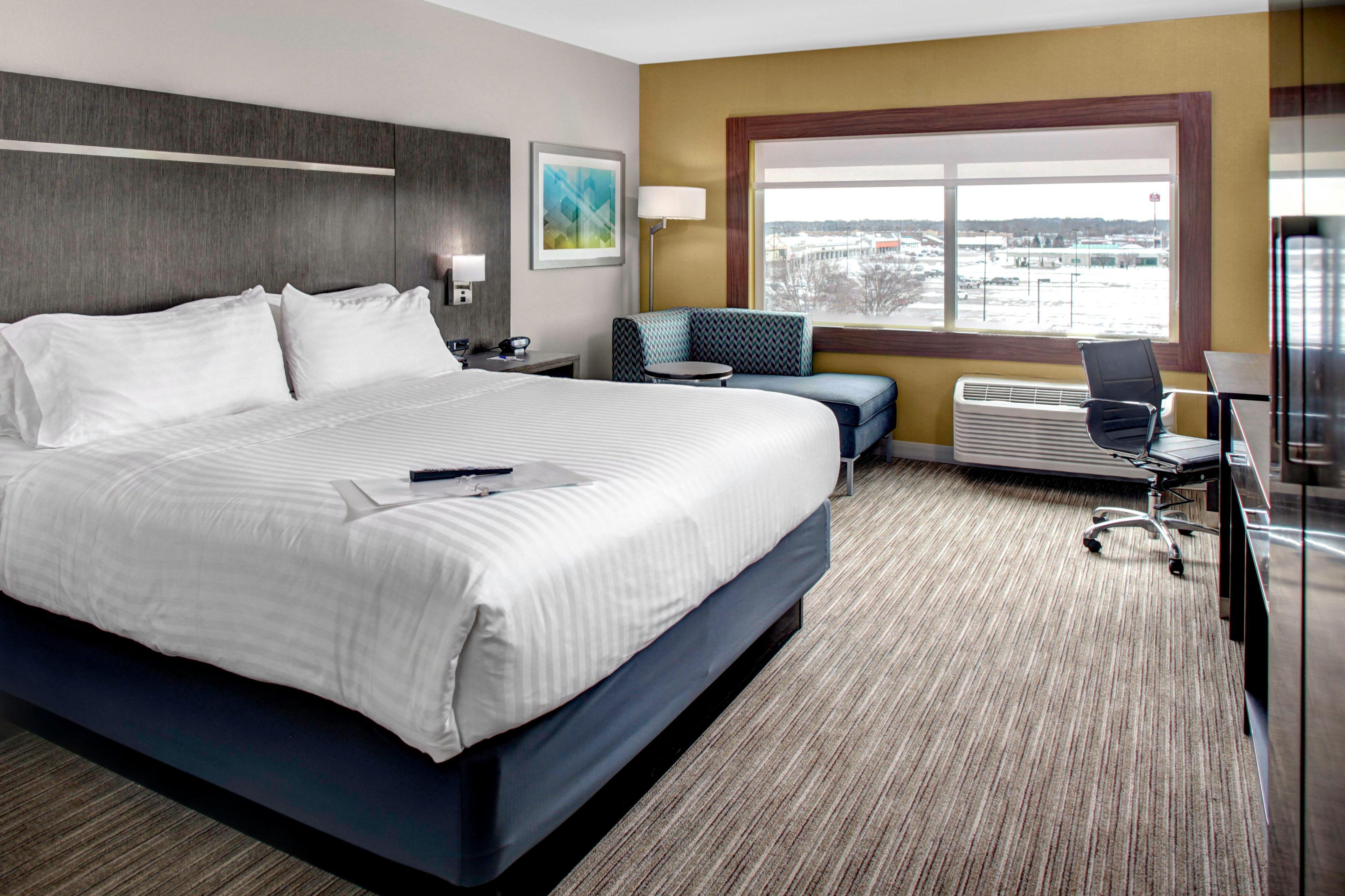 Holiday Inn Express & Suites Coldwater By Ihg Buitenkant foto