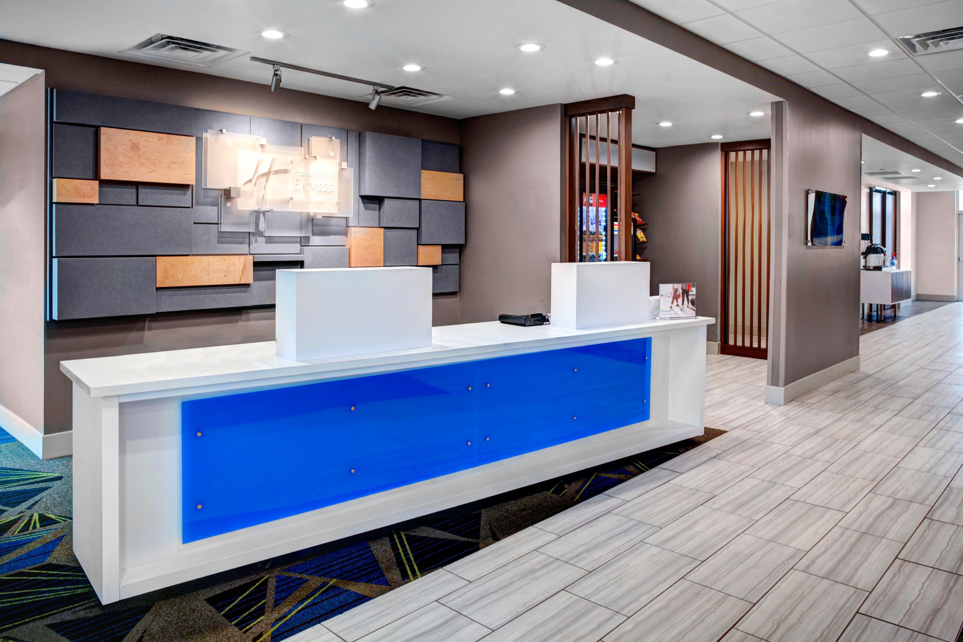 Holiday Inn Express & Suites Coldwater By Ihg Buitenkant foto