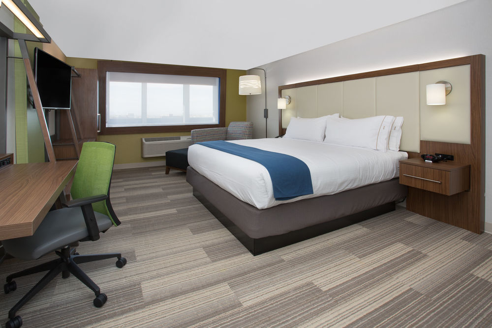 Holiday Inn Express & Suites Coldwater By Ihg Buitenkant foto