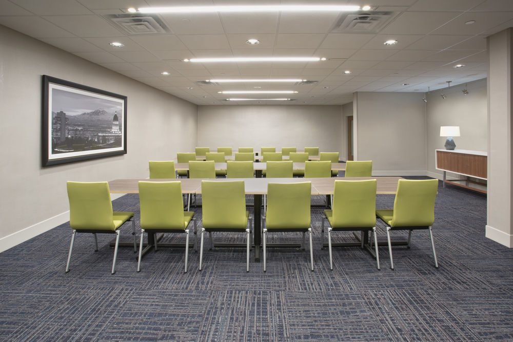 Holiday Inn Express & Suites Coldwater By Ihg Buitenkant foto